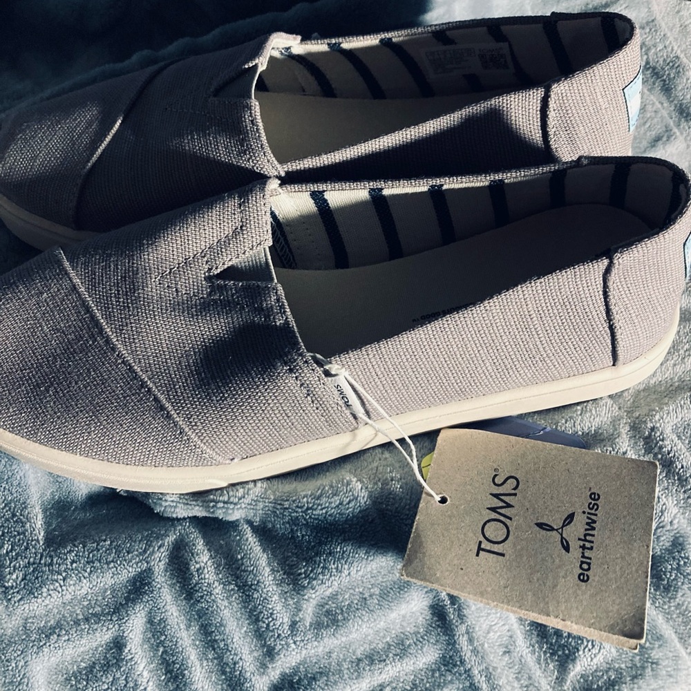 TOMS SZ 7.5